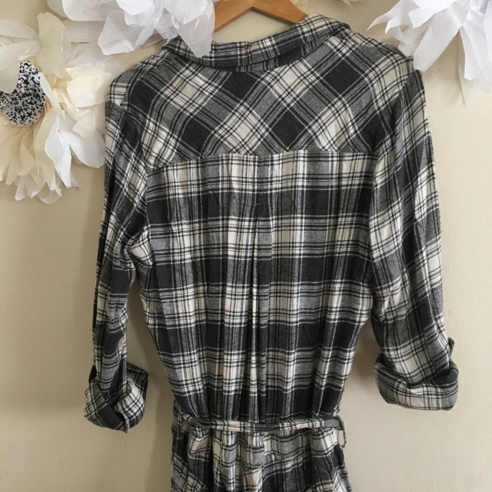 Cloth & Stone | Gray Plaid Flannel Romper | Size M - Picture 7 of 8